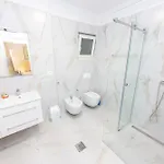 Luxury 3