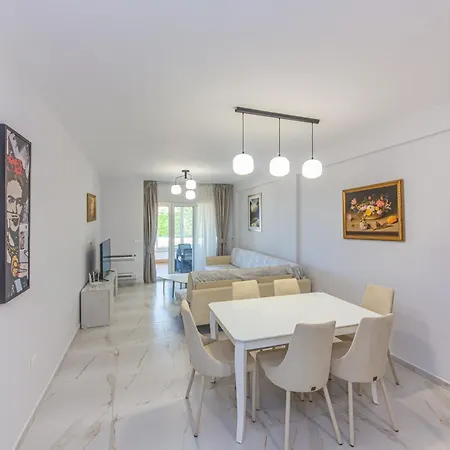 Luxury 3 Apartamento *