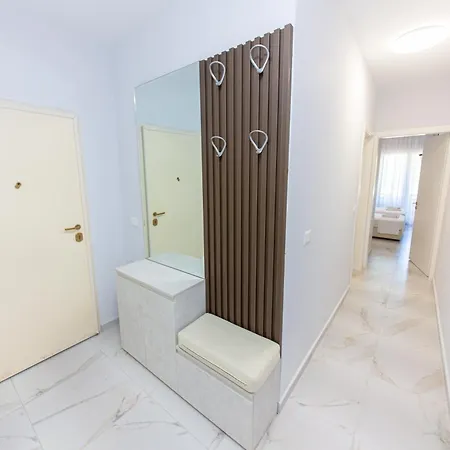 Luxury 3 Vlorë