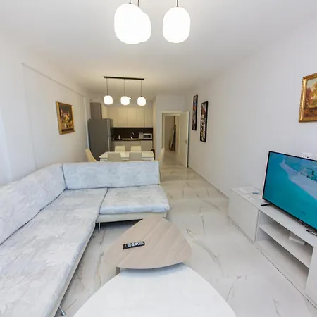 Luxury 3 Apartment